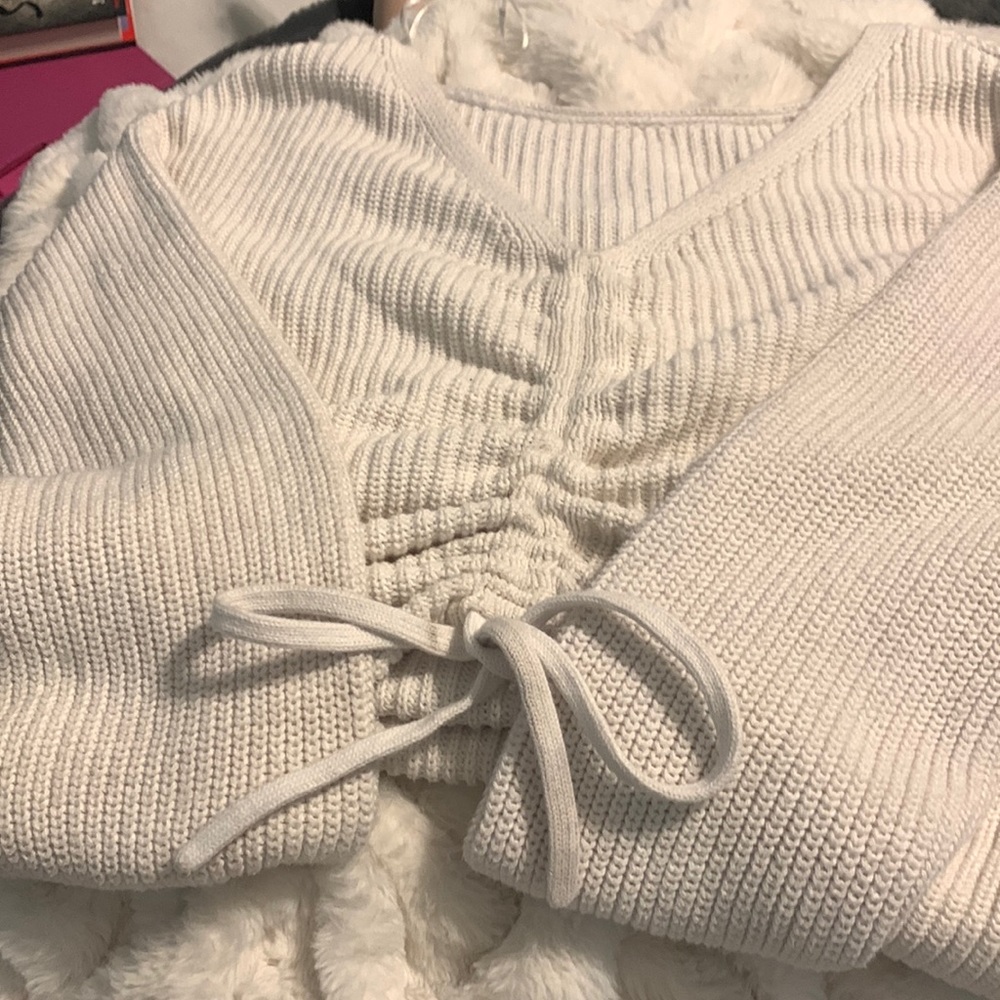 holister adjustable cinch sweater
